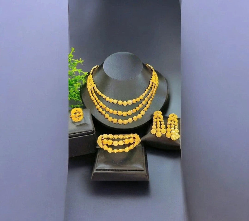 Parure Traditionnelle Gravée en Doré Coffret Luxe