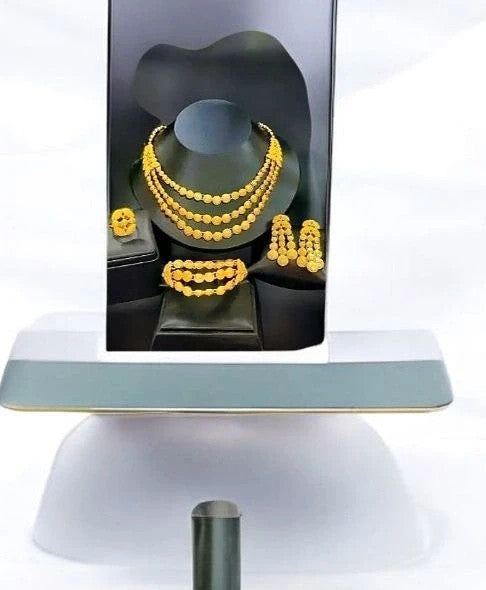 Parure Traditionnelle Gravée en Doré Coffret Luxe