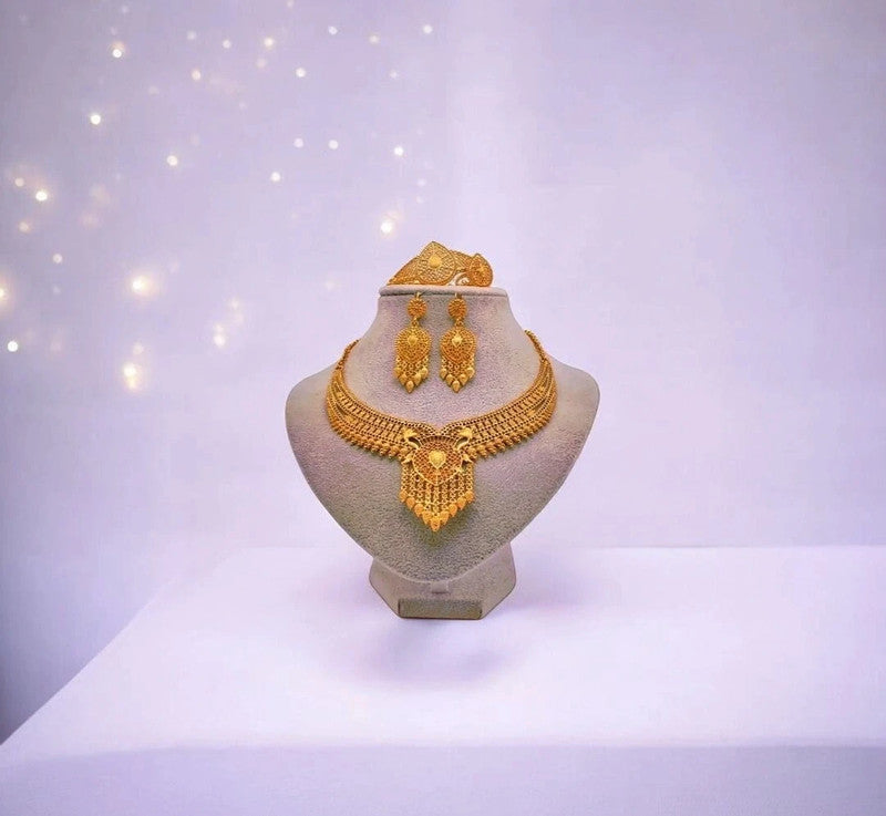 Parure Traditionnelle Gravée en Doré Coffret Luxe